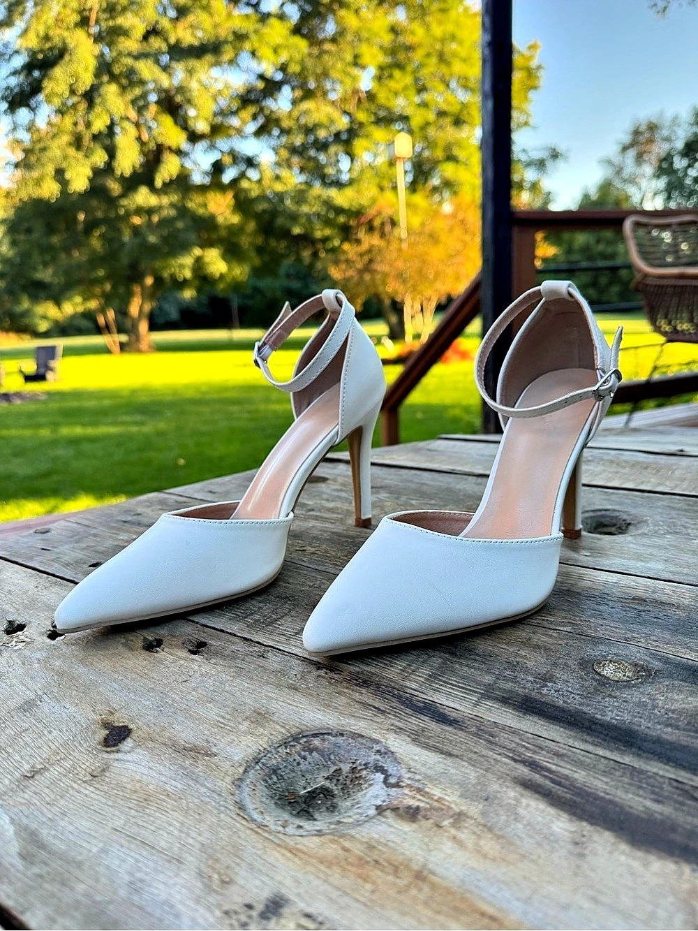 White Pointed-Toe Ankle Strap Heels Like New